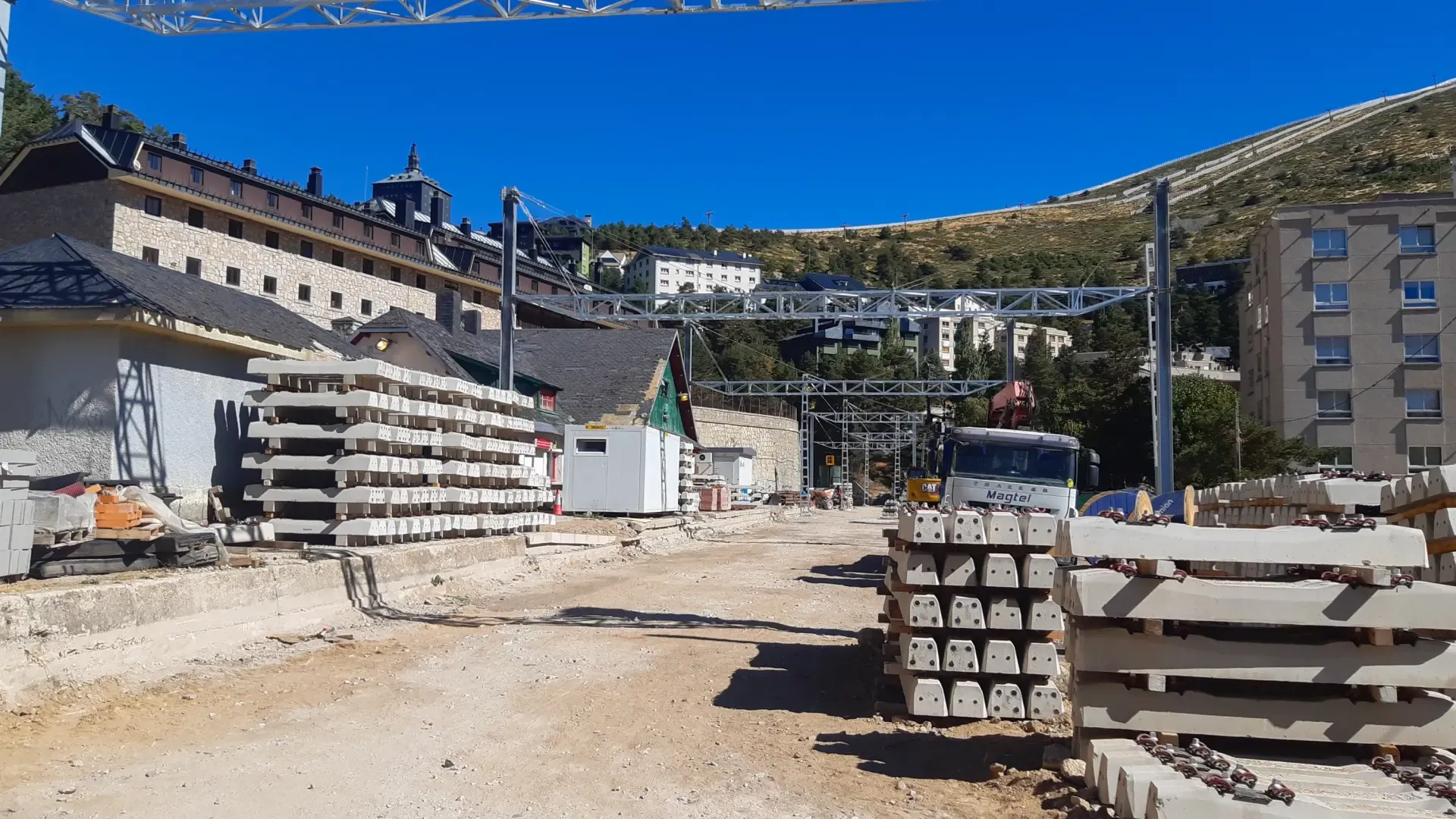 La C-9 de Cercanías entre Cercedilla y Cotos recibe "en breve" sus nuevas vías, pero el cierre de la línea aún durará meses