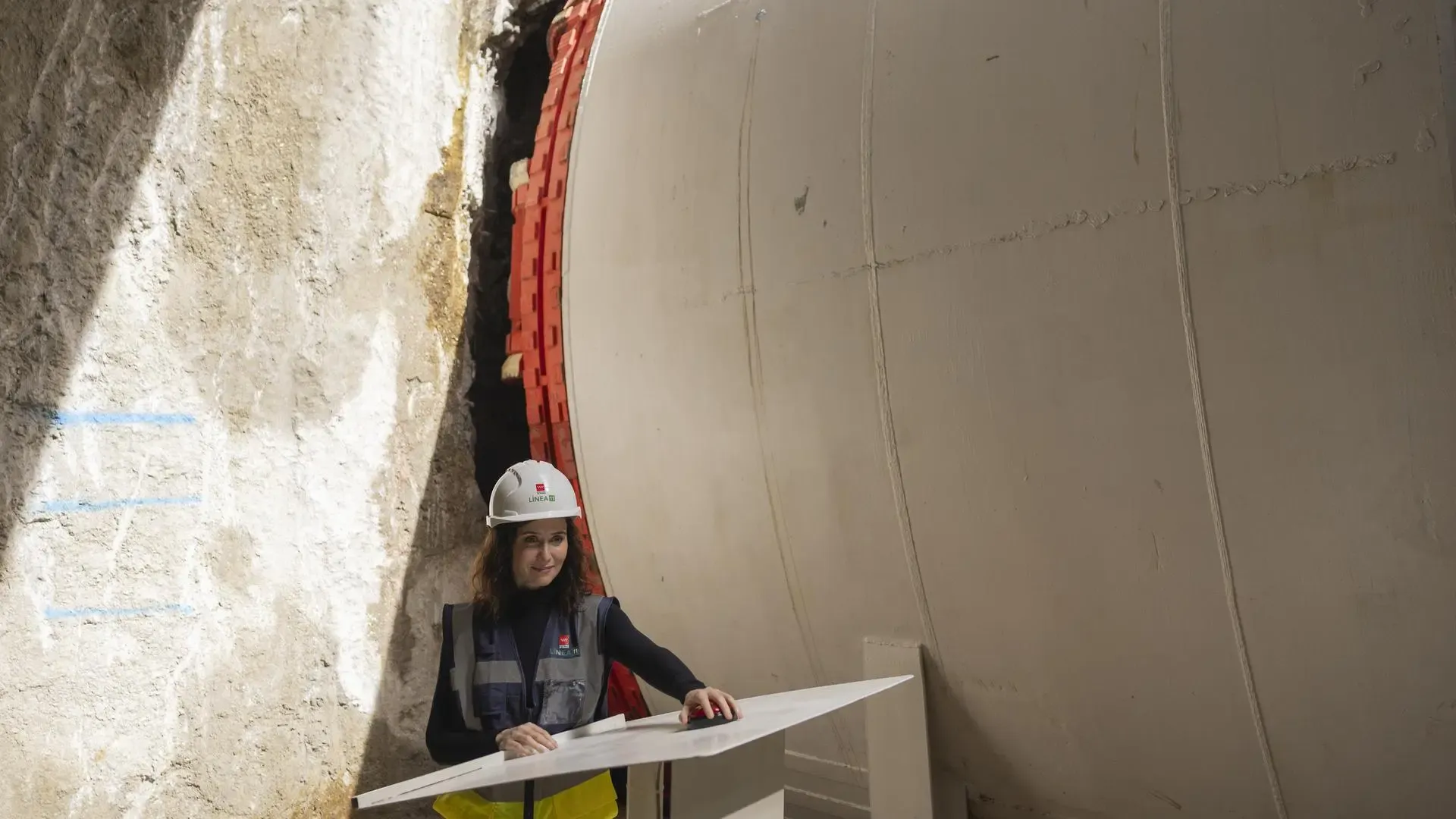 La tuneladora Mayrit arranca y se suma a la ampliación de la línea 11 de metro: "Va a cambiar la vida del suburbano madrileño"