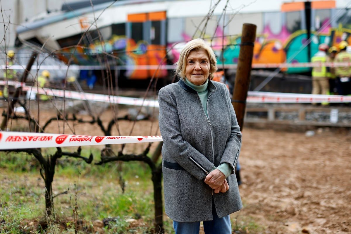 Ernestina Torelló, la propietaria de las bodegas que socorrió a los heridos del accidente de Rodalies: "De repente mi casa se convirtió en un hospital"