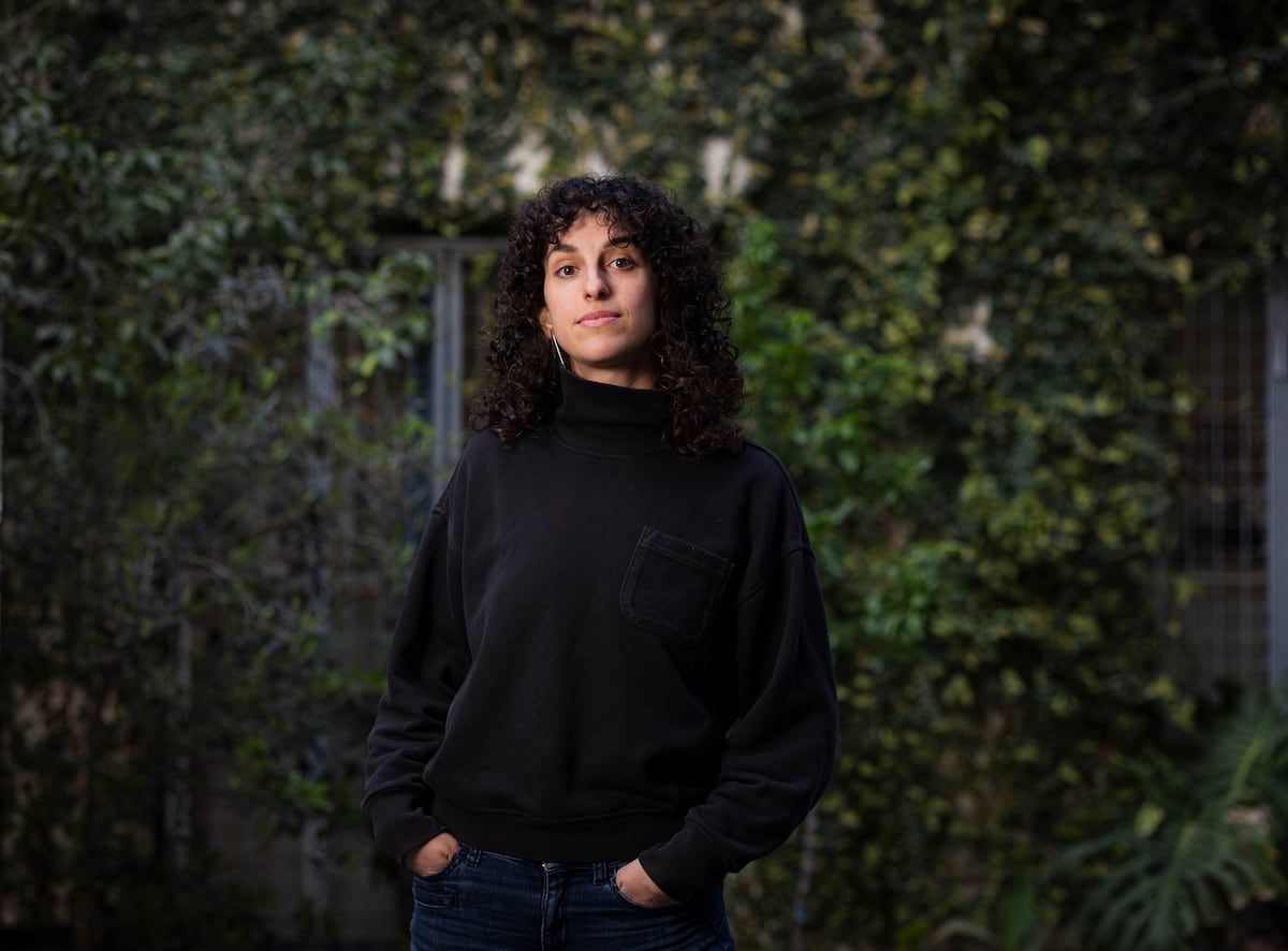 Júlia Nueno, investigadora del genocidio en Gaza: "La IA acelera las guerras porque predice culpables sin que se cometa delito"