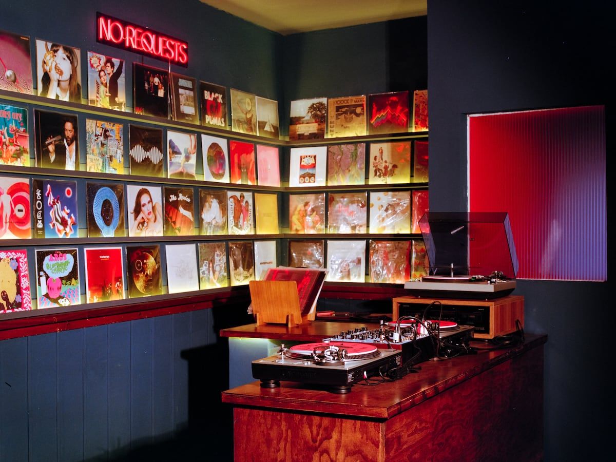 Tres planes para esta semana con vinilos, cócteles y un escalope legendario