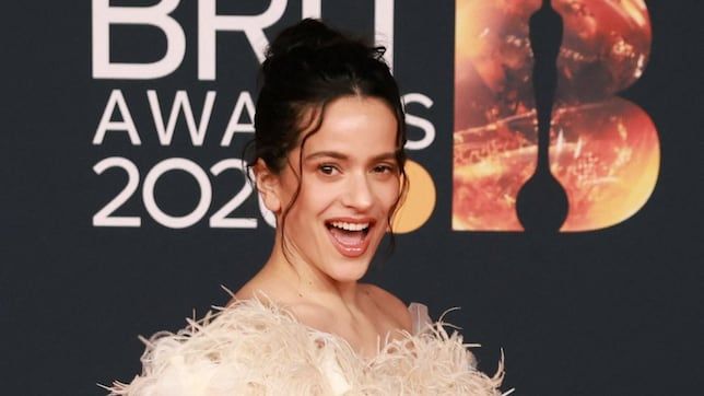 La impresionante casa de Rosalía a las afueras de Barcelona: modernista y con sacristía